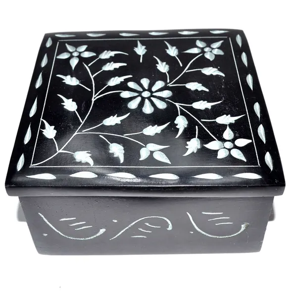4 1/4" x 4 1/4" Floral soapstone box