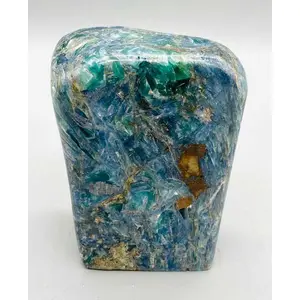 1.7# Kyanite free shape