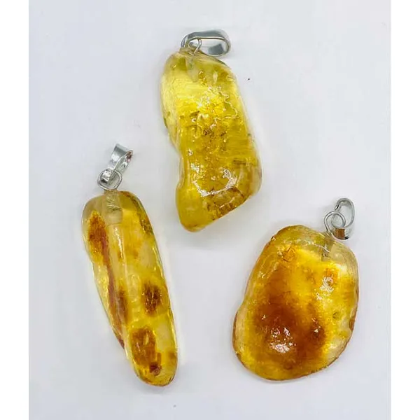 Amber tumbled pendant